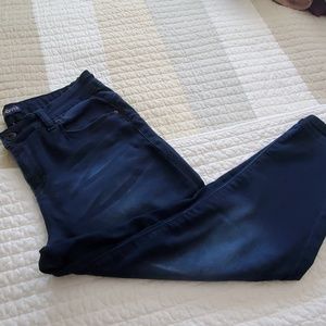 Womens SkinnyJean's with tapered ankle size 16